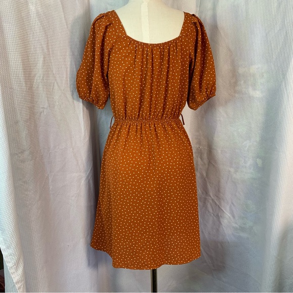 MONTEAU Flattering Rust Orange and Cream Polka Dot Short Sleeve Dress - Picture 4 of 11